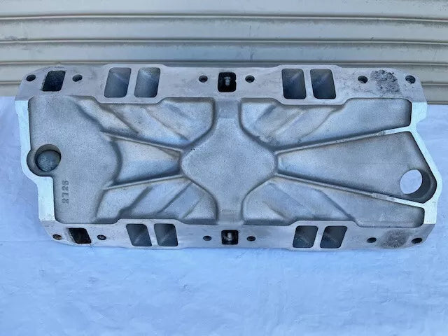 Used Early PAT PENDING Edelbrock TORKER 2725 Intake Manifold Small Block Chevy