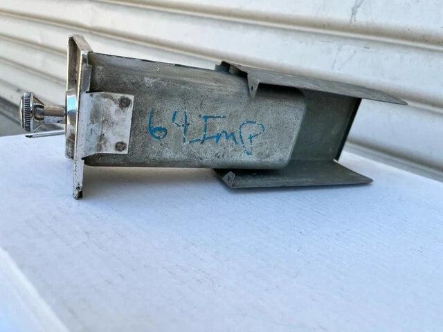 USED ORIGINAL GM 1964 CHEVROLET IMPALA BELAIR BISCAYNE ASH TRAY ASSEMBLY
