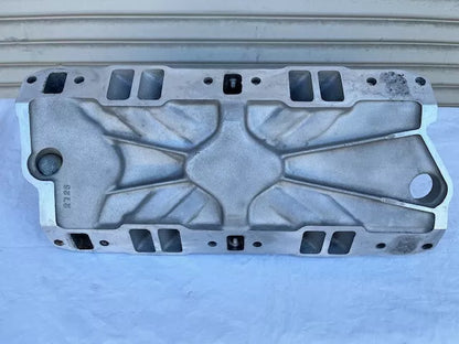 Used Early PAT PENDING Edelbrock TORKER 2725 Intake Manifold Small Block Chevy