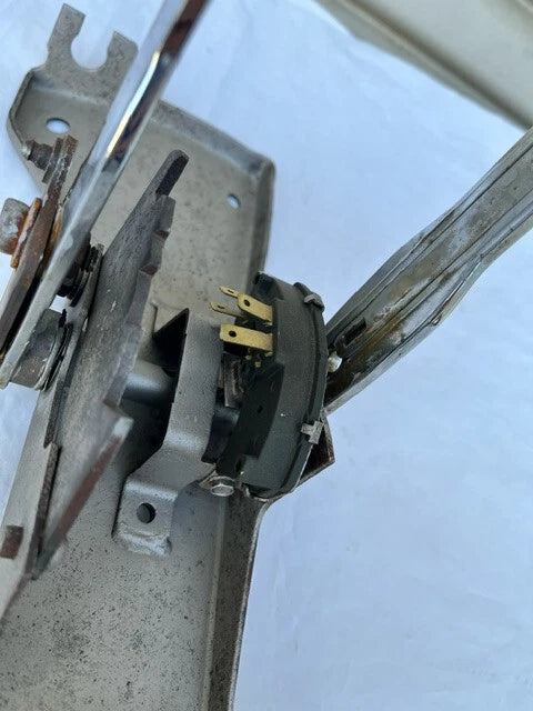 Used Original GM 1970–1972 Chevrolet Camaro A/T Horseshoe Console Floor Shifter